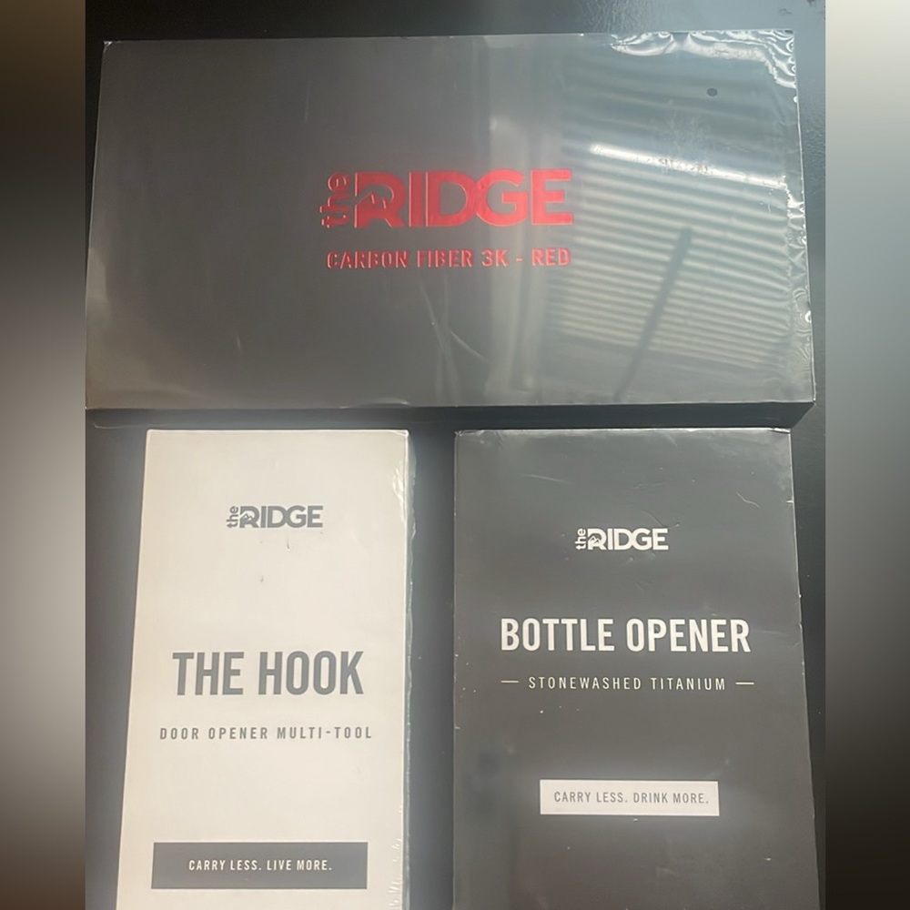 Ridge wallet and accessories. Never used. Price includes all three